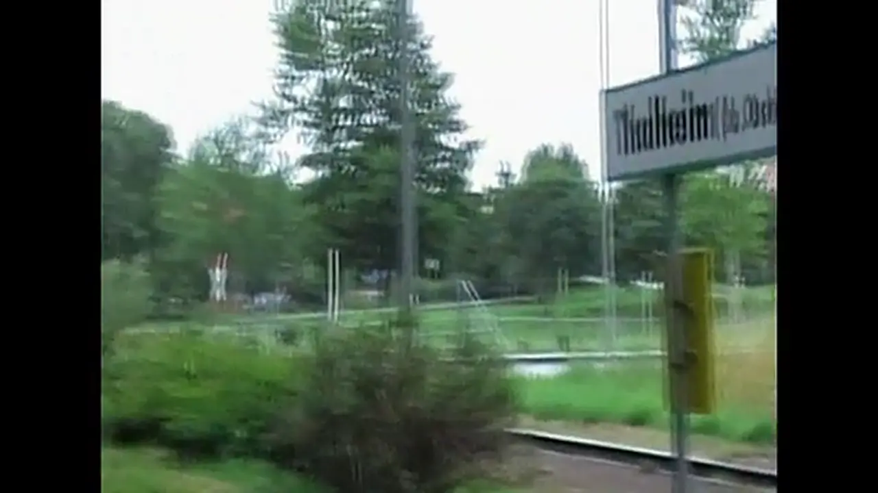 Foto: Die Döllnitzbahn mit Dampflok in Thalheim