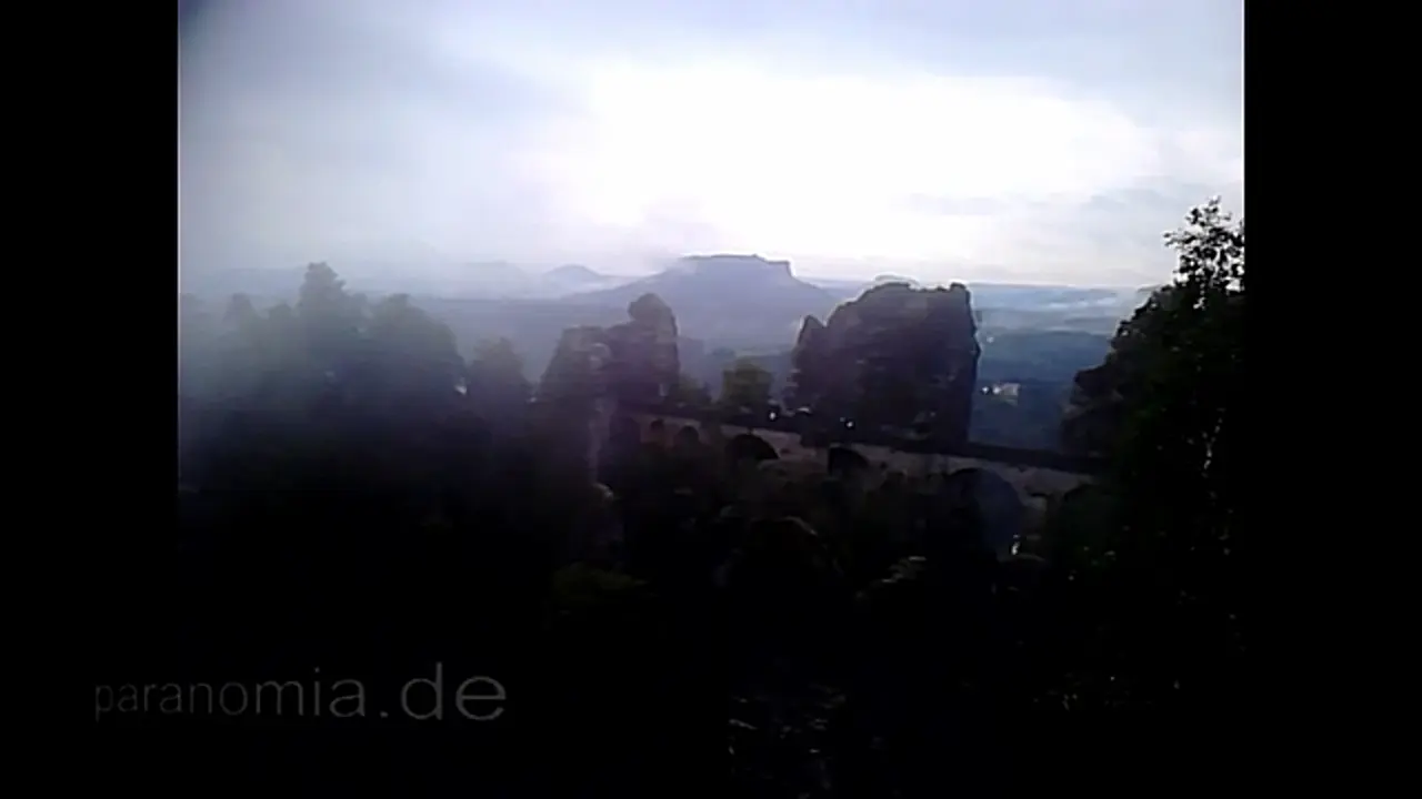 Foto: Die Bastei in Rathen - Urlaub in der Sächsischen Schweiz