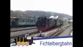 Die Fichtelbergbahn bei der Ausfahrt aus Hammerunterwiesenthal